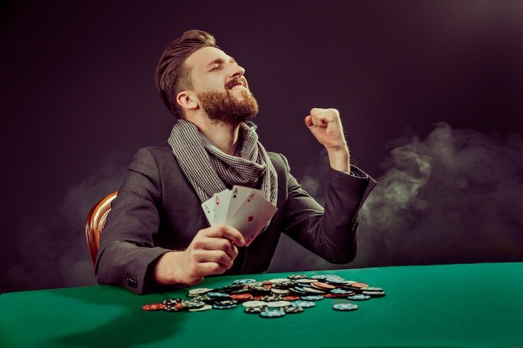 AduQ card game table interface on hometogel link platform
